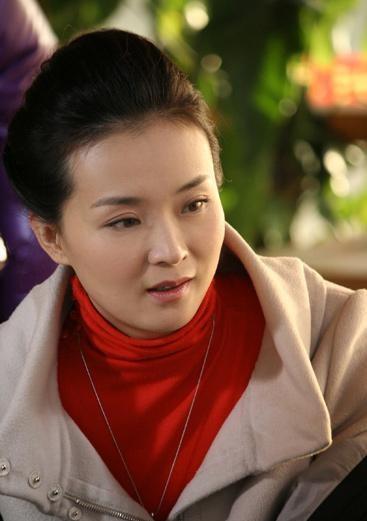 王艳|嫁入豪门后丈夫破产，比起刘涛为夫还债，“晴格格”王艳下场更惨