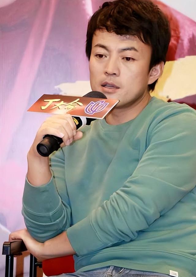 唐小龙|原来“唐小龙”才是最大赢家 妻子貌美如花,父亲是圈内著名导演