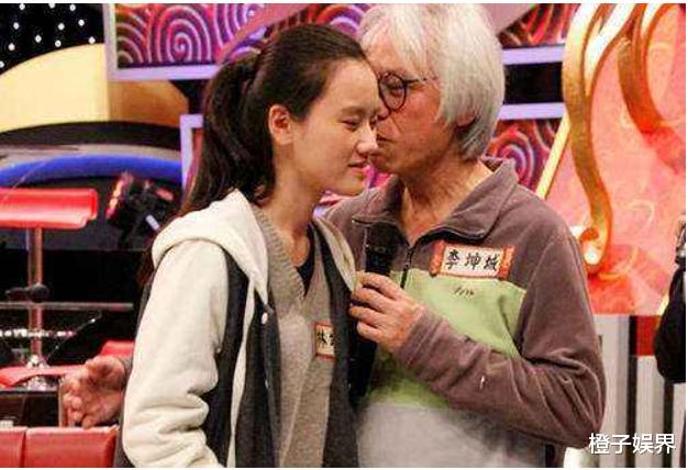 17岁少女恋57岁老头与父决裂,承诺要生娃的他们怎样了?