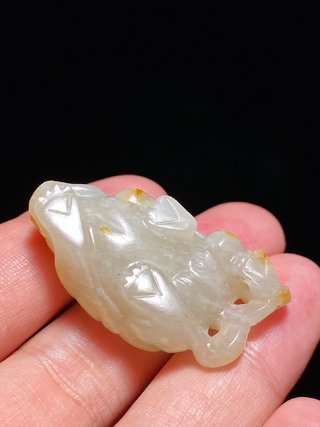 和田玉籽料|清 和田玉 籽料 白玉 独角兽 瑞兽 挂件