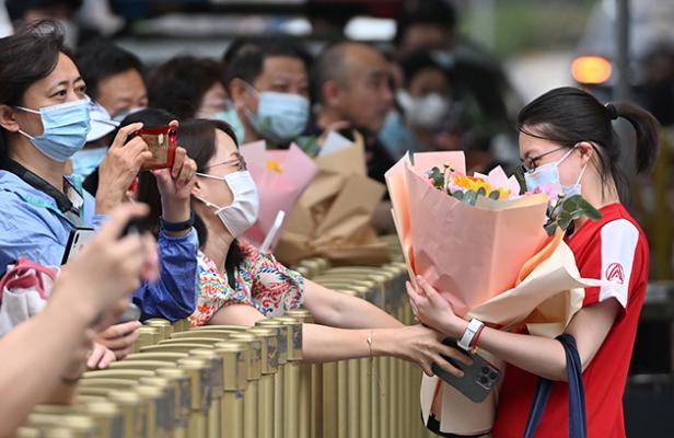 新能源|中国政法大学“辍学生”的自述：找工作很难，好在家里人给托底