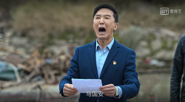 安欣|《狂飙》徐忠用2瓶酒说服杨健，揭穿赵立冬“雪藏”安欣15年真相