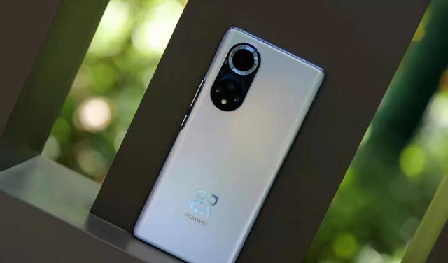 华为Nova|华为nova10Pro亮相，4800mAh+100W，鸿蒙3.0坐镇