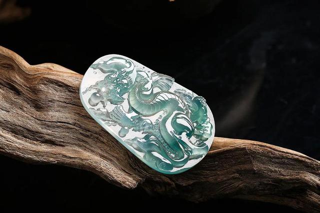 翡翠|男士佩戴翡翠的寓意,这几款翡翠彰显身份不失奢华!