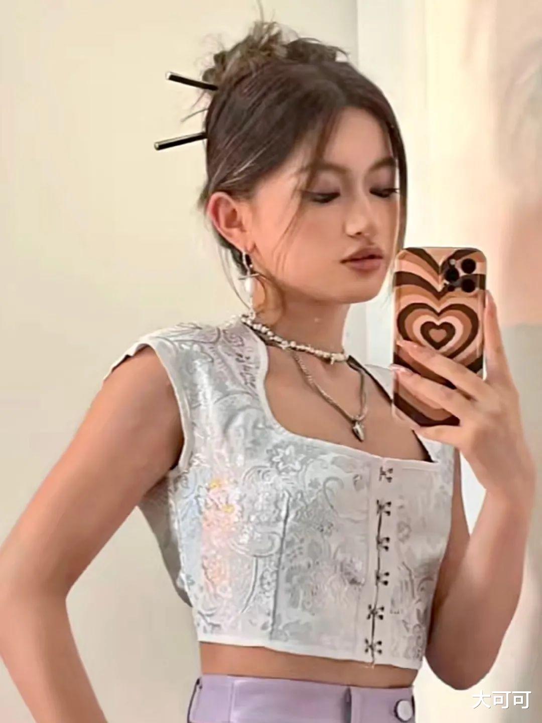 水煮蛋 Lisa“换头”失败?这次真翻车了!