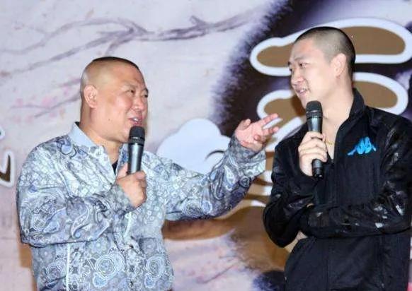 |曹云金说跟郭德纲学艺一年一万多学费，何云伟却直言自己没花过钱