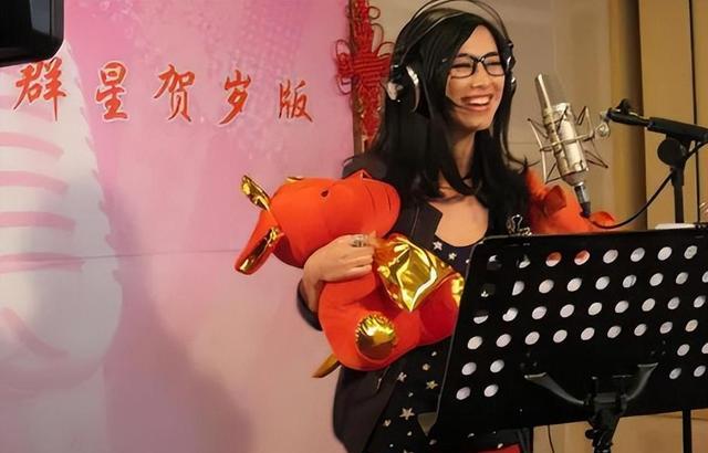 朱珠|朱珠:4段感情,前任个个都是“人物”,37岁选择了嫁给普通人