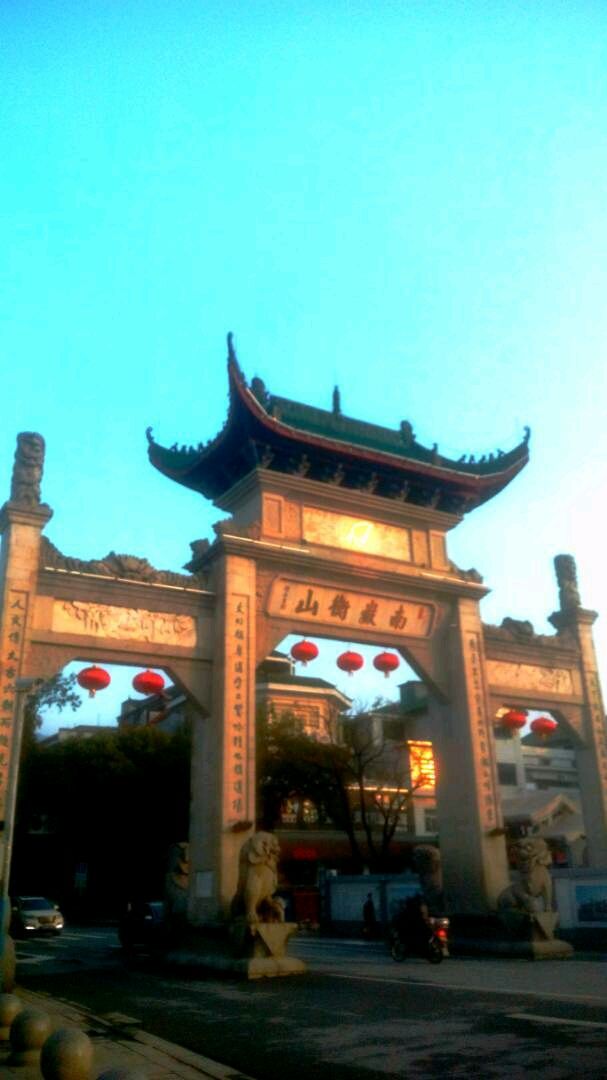 笔记本电脑|初入职场三大宝:勤奋、沟通和思考