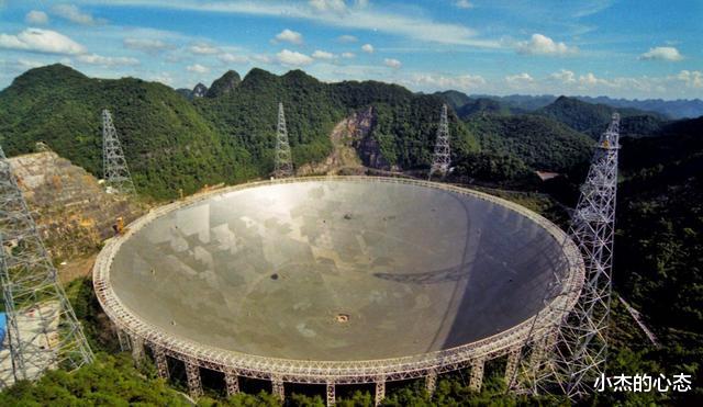 神舟十三号宇航员出舱,暴露了太空的样貌,都被NASA“骗”了?