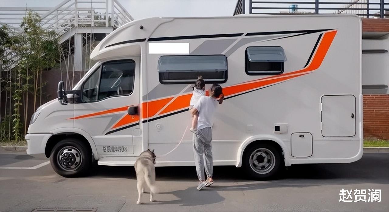 央视|前央视美女主持，离婚后上《非诚勿扰》相亲，1小时就被富商牵走