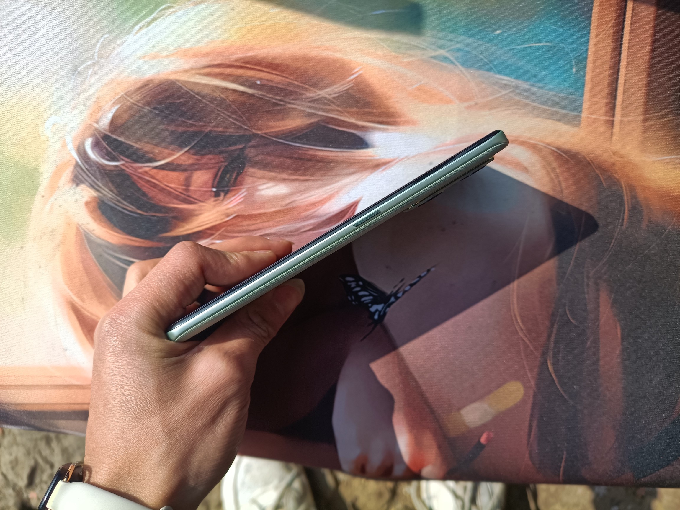 realme|科技与设计的全面新生,realmeGT2评测外观篇