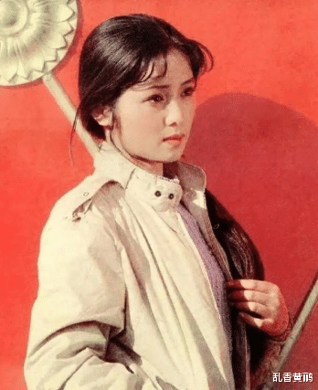 红楼梦|87《红楼梦》中,被妆容拉胯的四位女演员,现实中美翻了