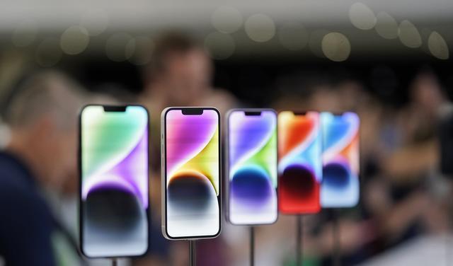 iPhone13降价了，iPhone14也降价了，怎么选？是个学问