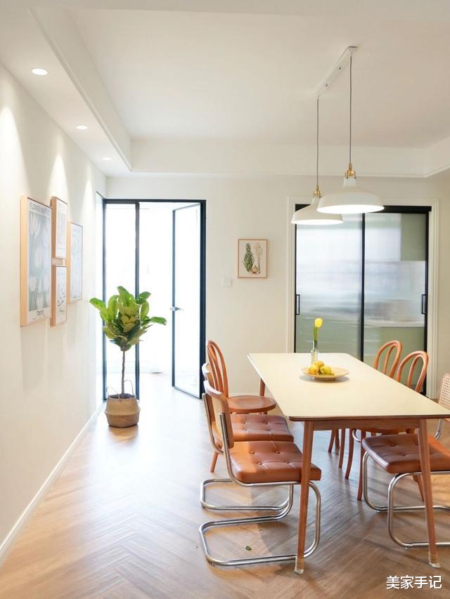 她家115㎡的房子一入户就把我迷住,全屋干净整洁到令人羡慕,超美