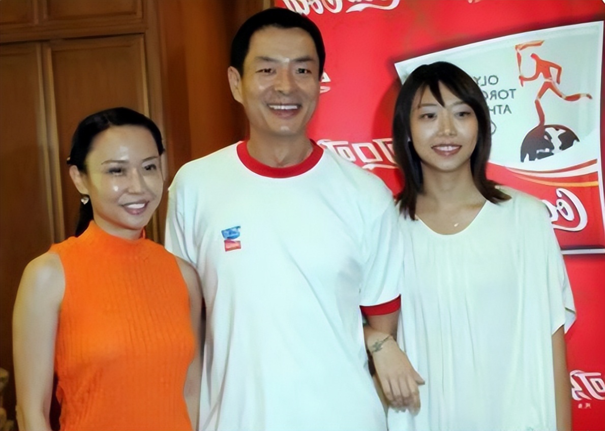 濮存昕|濮存昕女儿濮方：倒贴50万下嫁到东北农村，结婚10年被丈夫宠成宝