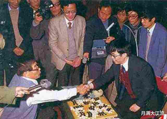 日本队|中日围棋擂台赛 是日本的大格局手笔 还是搬起石头砸了自己的脚