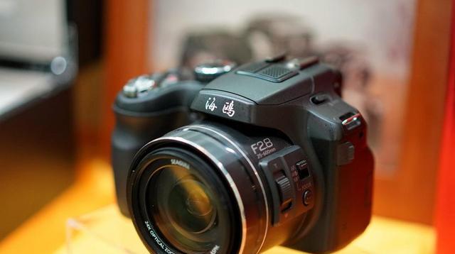 数码相机|中国生产数码相机吗？1998年海鸥牌数码问世，后来怎么搞没了