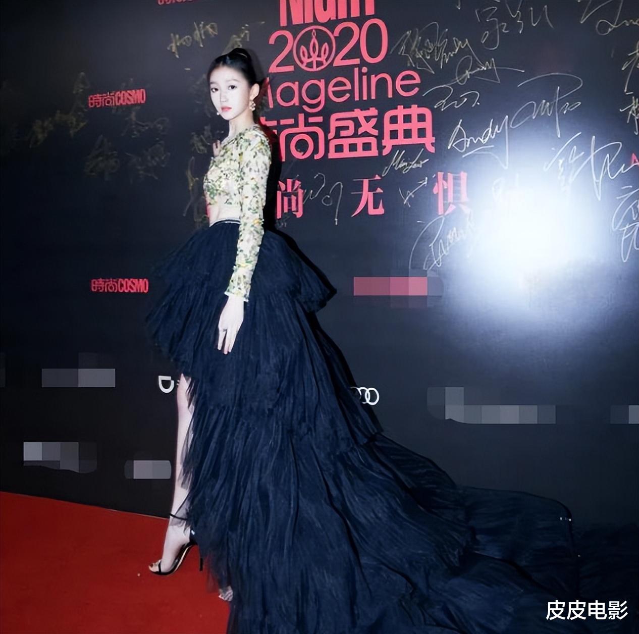 王子文|这15位女星,明明都见过大世面,可偏偏还是在大场面上翻车,拉垮