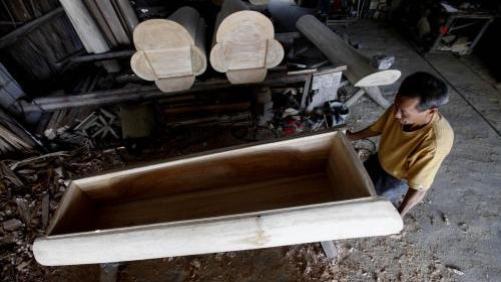 人为看到“尸体”后，为什么会产生恐惧感？科学家给出正确答案！