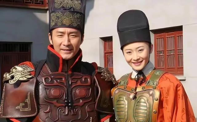 黄海波|曲栅栅：嫁落魄黄海波，被《狂飙》推红，养家7年不离不弃