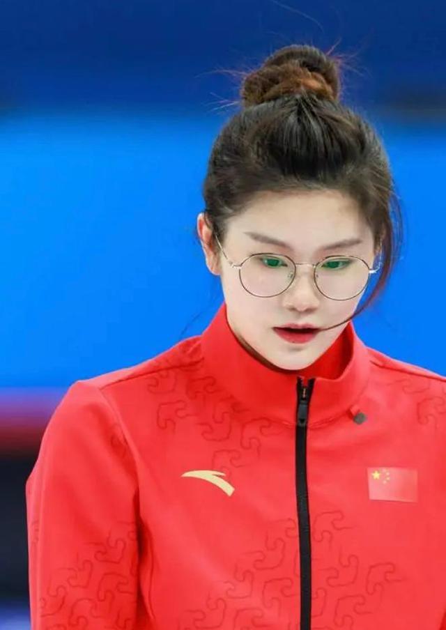 冰壶|中国冬奥军团的颜值藏不住！谷爱凌领衔颜霸天团，冰壶队人均男模