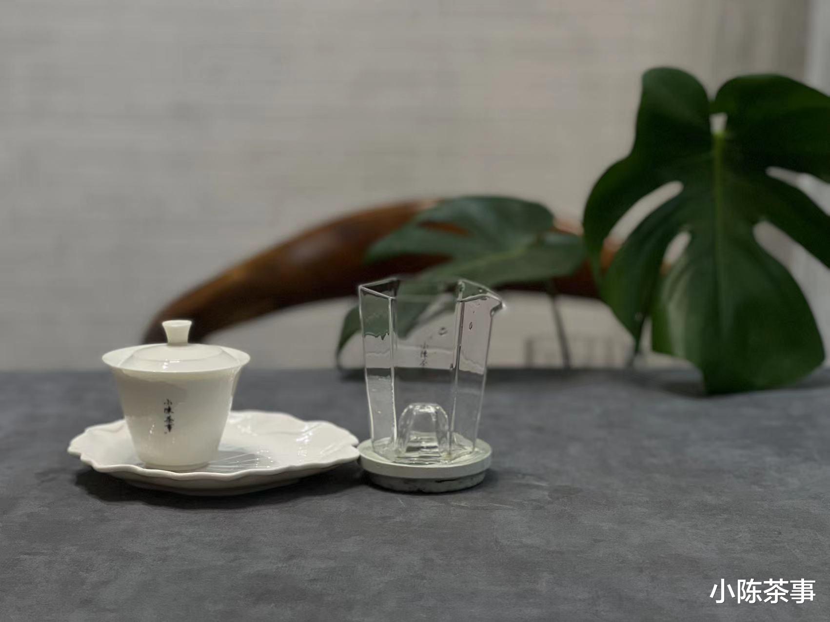 买时“真香”，用后“闹心”！保温杯和焖茶壶泡茶，藏着哪些坑？