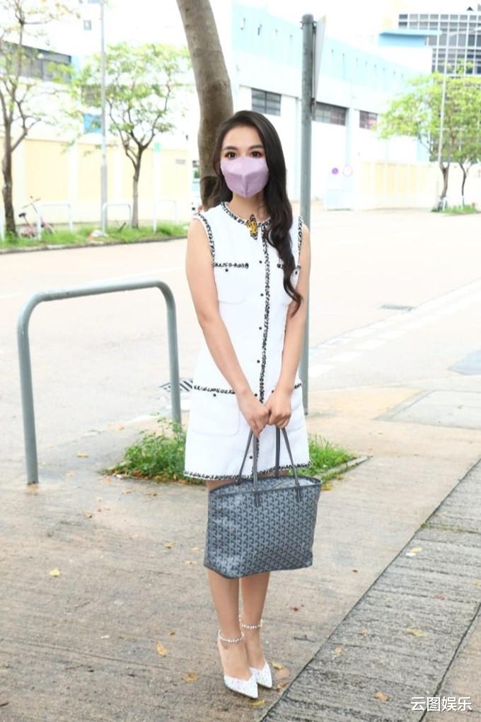 香港小姐 2022年港姐第二轮面试来了!三大热门顺利入围,爆炸头美女太抢镜