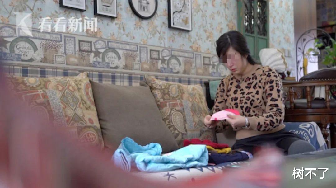 这群被剥夺「母亲」身份的妈妈们,仍然在等一个热搜