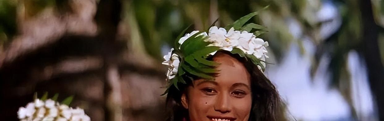 马龙·白兰度|1961年，19岁大溪地混血美女，遇见马龙? 白兰度，做了他43年情人