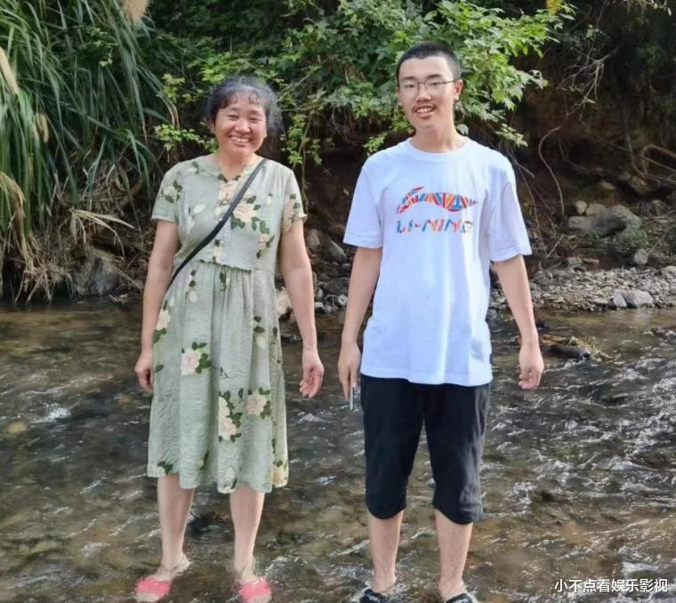 胡鑫宇神秘失踪65天，新消息已经出现，学校有着很大的可疑