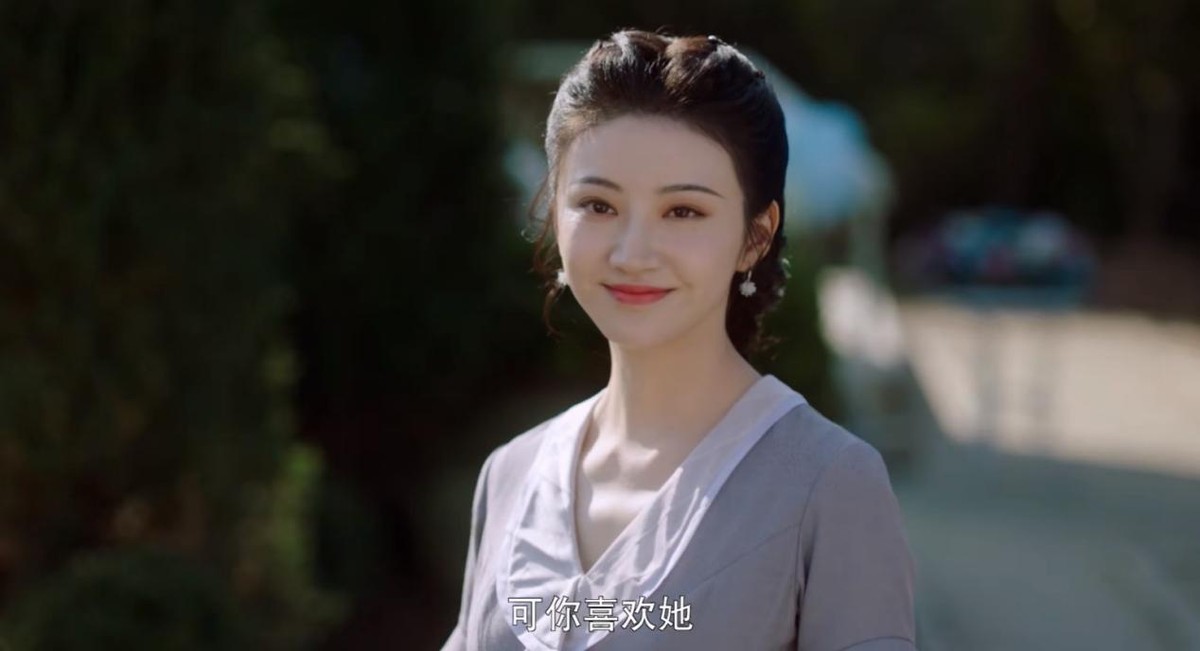 景甜|开播播放量飙升，旗袍造型风情万种，景甜一出手又是民国剧王炸