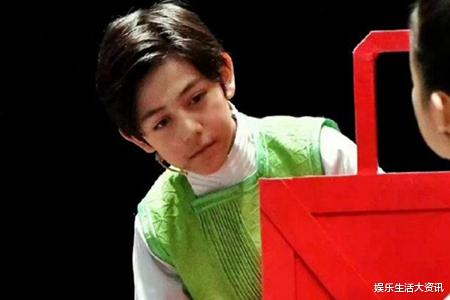 刘烨|刘烨儿子刘一诺近照曝光 意外撞脸丁真和何炅