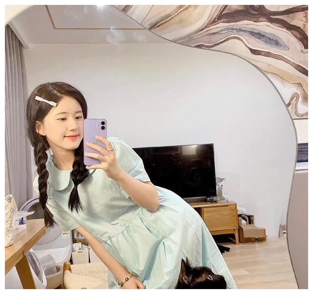 赵露思|赵露思晒成都“豪宅”火了：140㎡超大客厅，精致奢华，令人羡慕