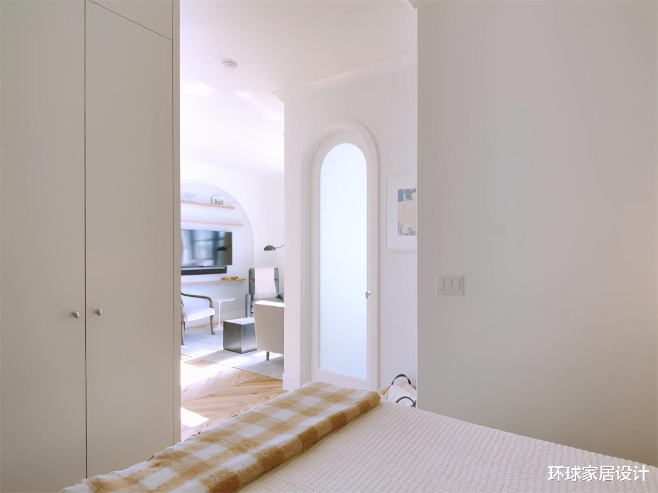 姑娘在上海买33㎡小家,全屋大白墙,简单又美满,一个人住太爽了