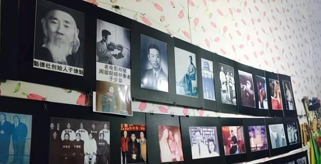 德云社|北京老艺人坚守一人剧场，有人问起德云社，他说这名字是模仿我的