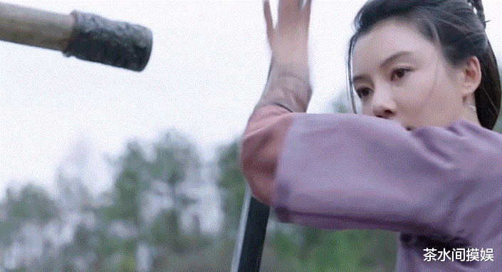 刘亦菲|同是拍打戏,将赵露思baby和刘亦菲放在一起对比,差距就出来了