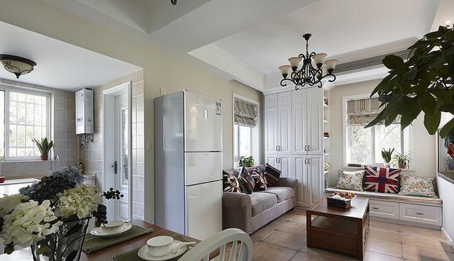 89㎡两居改造，客厅装排柜子打造多功能房，邻居都夸好实用！