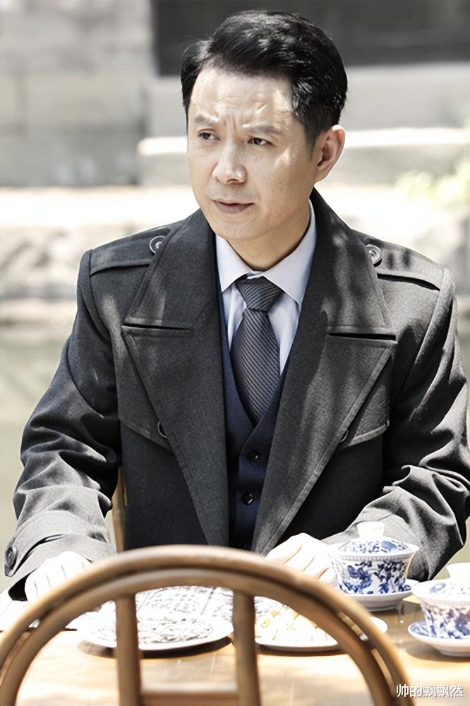 郭广平|演员郭广平：娶小11岁妻子，36岁做父亲，15份报纸背后的带泪父爱