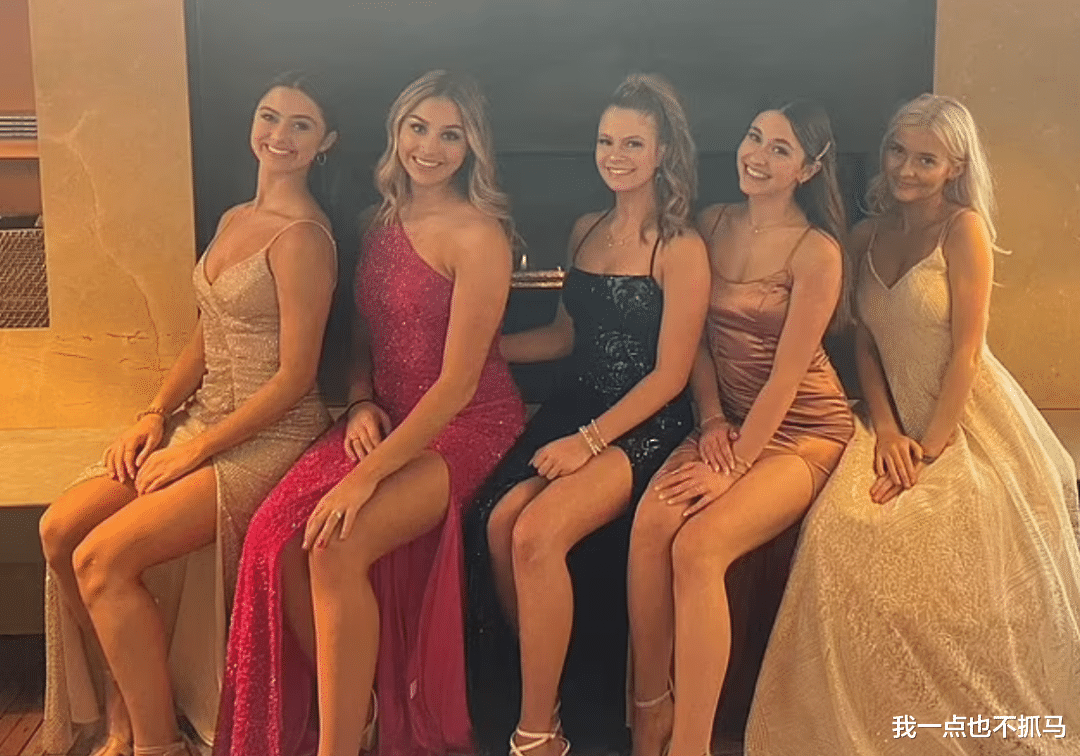 你微信里的表情包女孩,自杀去世了