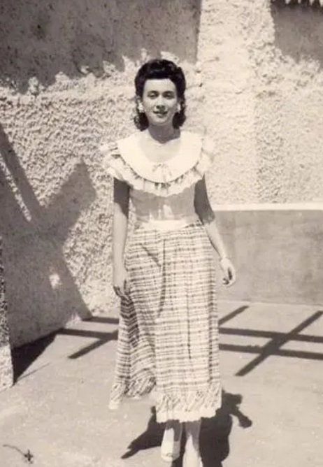 何婉琪|“赌王十妹”何婉琪,与堂弟不伦生子,临终遗言:何鸿燊还钱