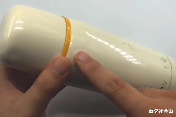 卖废品时,废旧的保温杯一定要留下,特别“值钱”,家人都抢着用