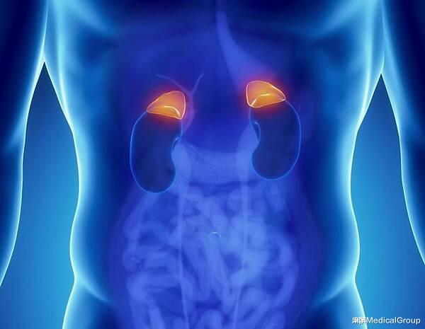 医生|亲娘来医院看病，可这位医生视而不见，得知原因后纷纷点赞