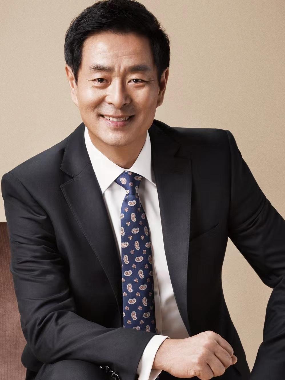 濮存昕|于谦举办比赛众星齐聚!69岁濮存昕打扮简朴,黄渤吴京皆到场