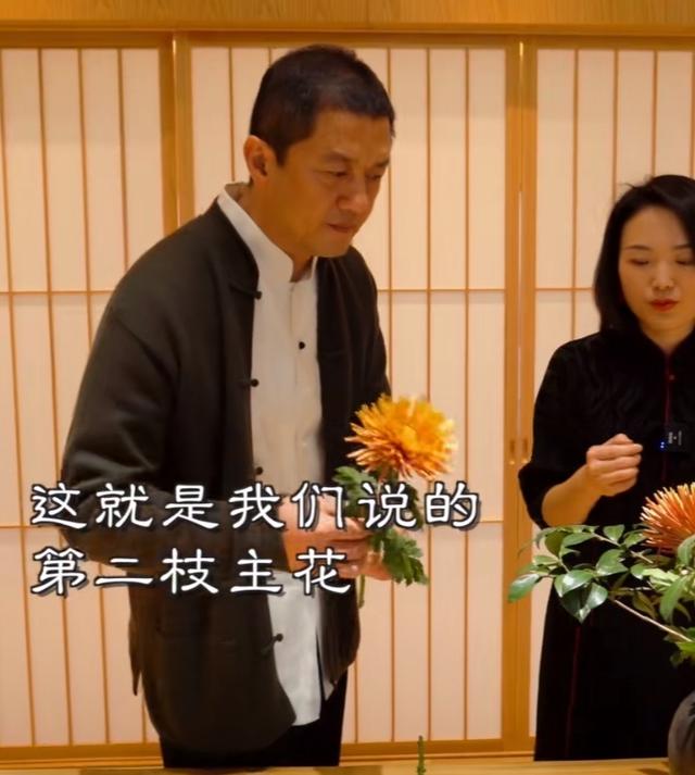 熊黛林|李亚鹏推茶文化翻车,颜值崩塌眼袋厚重,网友吐槽不如谢霆锋做菜