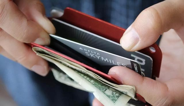 移动支付|“无现金时代”有危险?为什么越发达国家,越不流行移动支付?