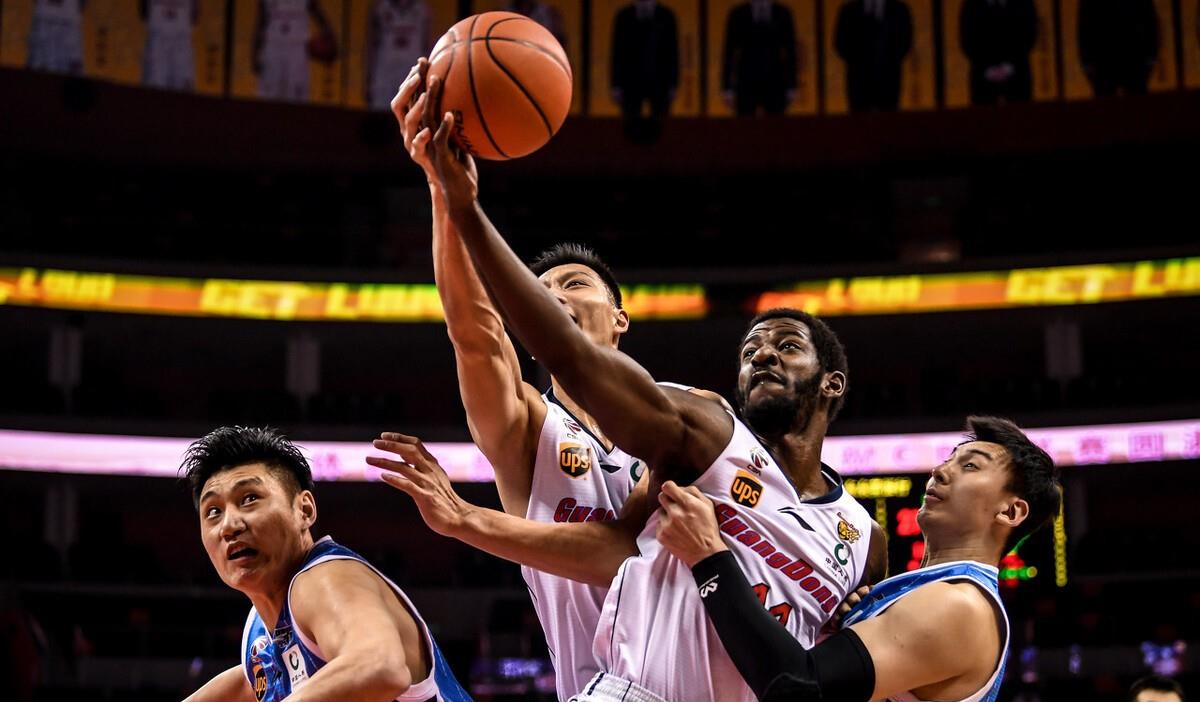 勇士队|CBA广东队1米96的小科比即将归队，新赛季冠军稳了