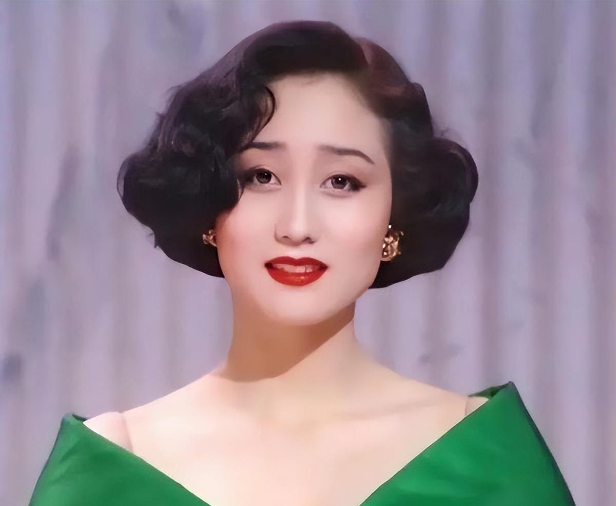 利智|利智的一生：成龙为她倾倒，赌王要纳她五太，李连杰为她抛妻弃子