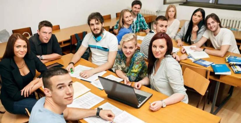 穿衣搭配|我国人才为何流失严重？47岁女高管道出背后心酸，原因很现实！