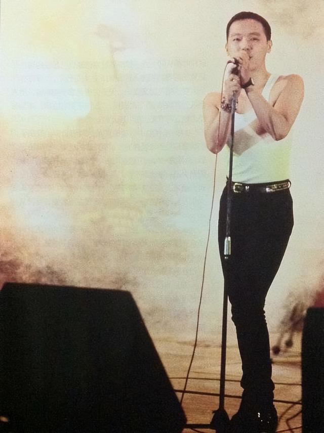 王菲|王菲和周迅，串起了半个娱乐圈的“风流往事”