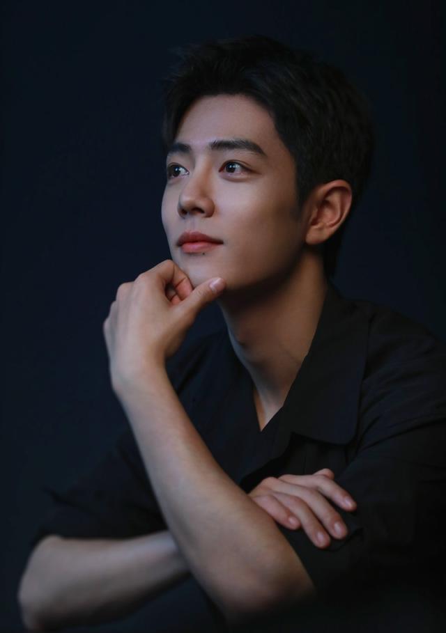 街拍|肖战《玉骨遥》接档《星汉》?观众:静等,一切都是最好的安排